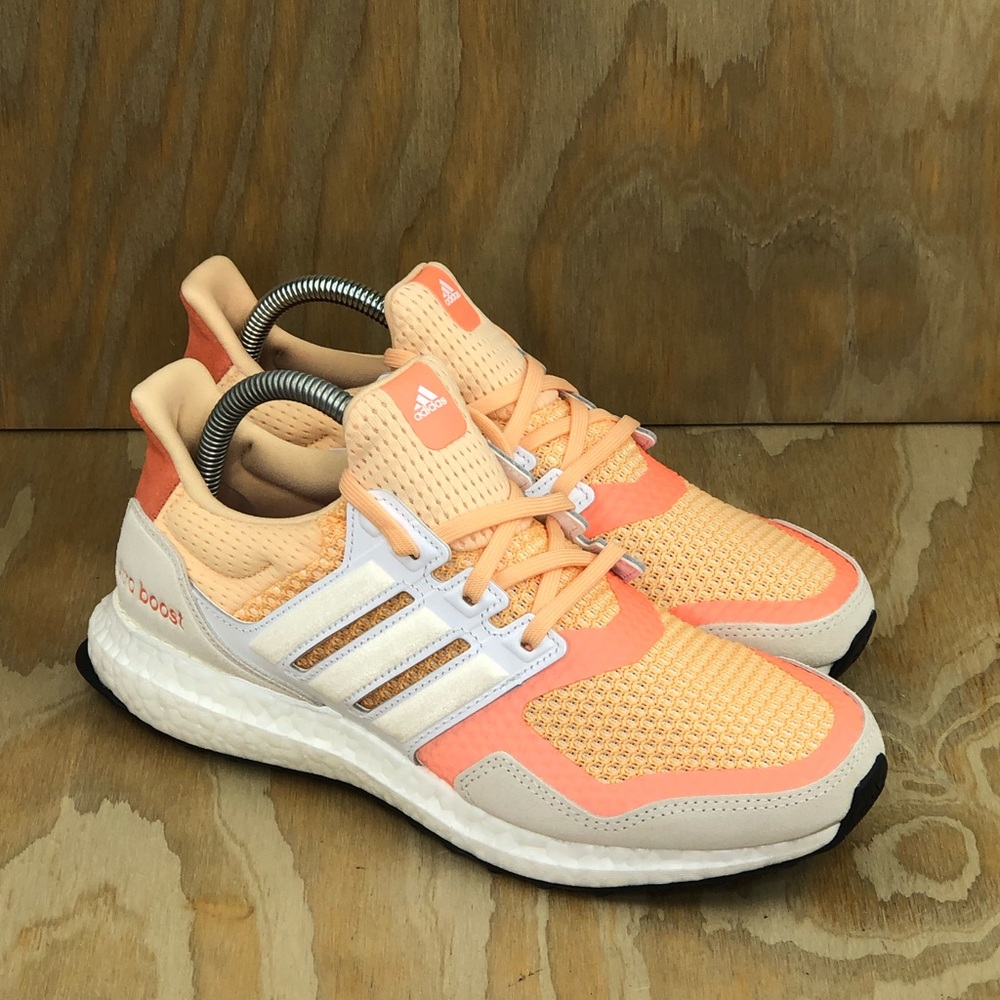 NEW adidas UltraBOOST S&L W - Picture 3 of 7